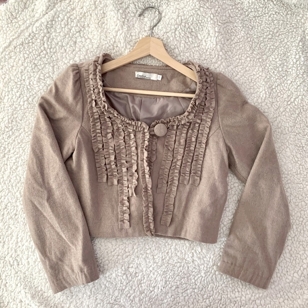 Sunday’s Crop Top || Tan with 1 button